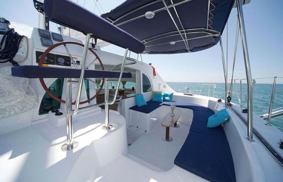 Catamaran Lagoon 380 S2 11.56m