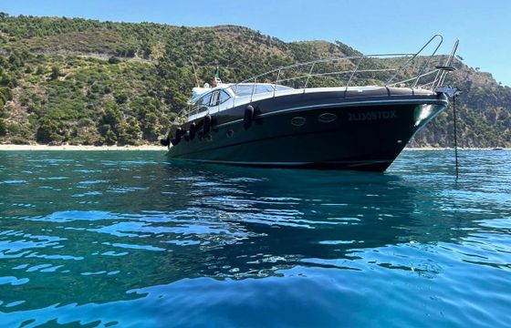 Motor yacht Innovazione e Progetti Alena 56 Sport Coupe Hard TOP 1600hp