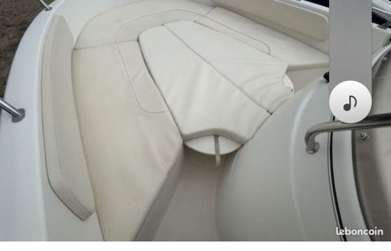 Motorboat Jeanneau Cap camarat 625 140hp