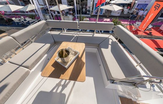 Catamaran Nautitech 46 Fly 14m