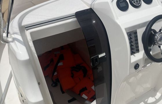 Motorboat AQUA 620 115hp