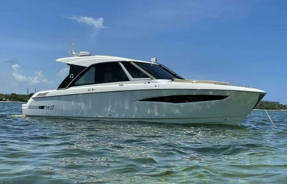 Motorboat Jeanneau Leader 36 600hp
