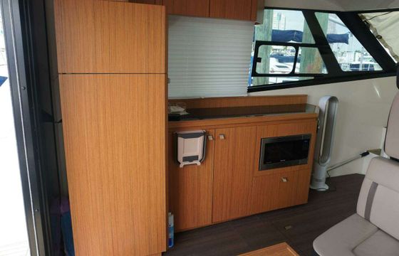Motorboat Jeanneau Leader 36 600hp