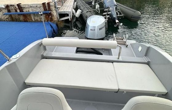 Motorboat Quicksilver Activ 675 Open 150hp