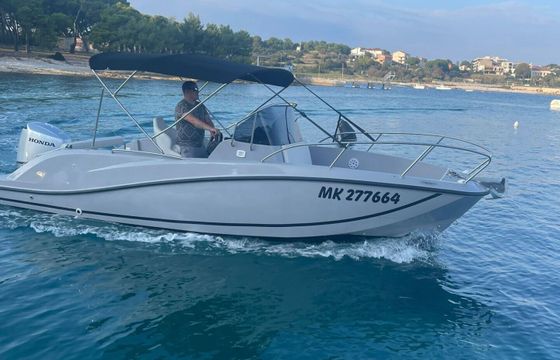 Motorboat Quicksilver Activ 675 Open 150hp
