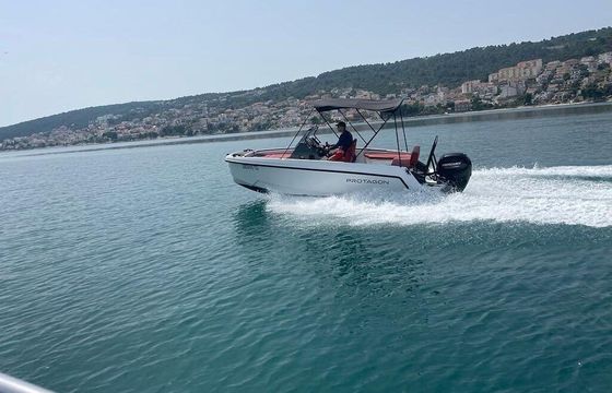 Motorboat PROTAGON YACHTS 20S 150hp
