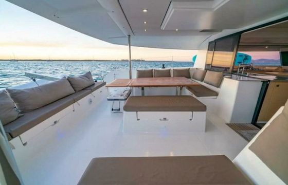 Catamaran Fontaine Pajot Saba 50 15.24m