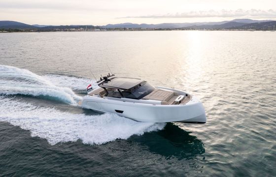 Motorboat Vanquish Yachts Vanquish 58 1450hp