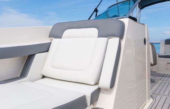 Motorboat Sea Ray 260 350hp