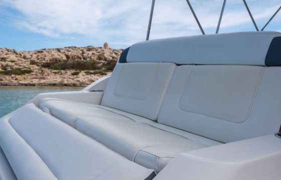 Motorboat Sea Ray 260 350hp