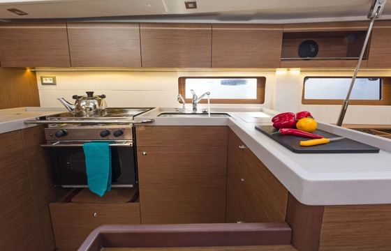 Sailboat Beneteau Oceanis 51.1 15.94m