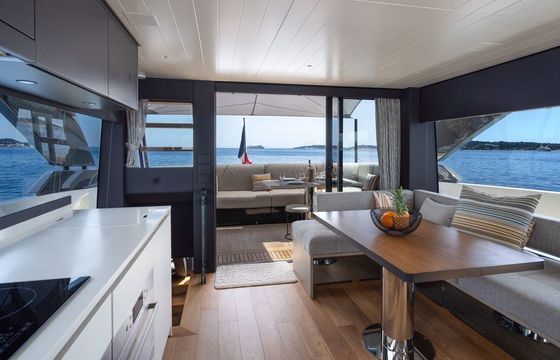 Motor yacht Bluegame BGX63 1770hp