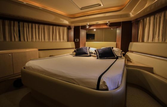Motorboat Ferretti 591 2200hp