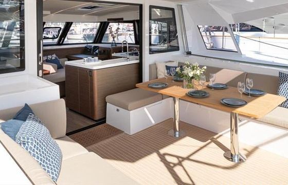 Catamaran Nautitech Fly 46 13.71m