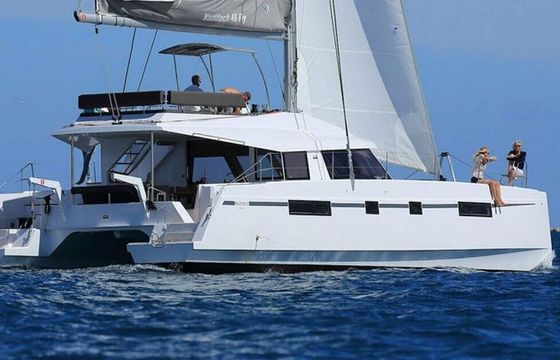 Catamaran Nautitech Fly 46 13.71m