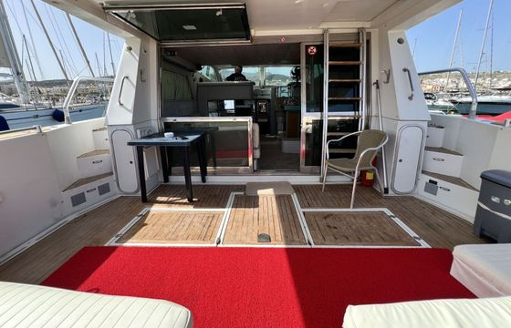 Motor yacht Ferretti Altura 52s 1100hp