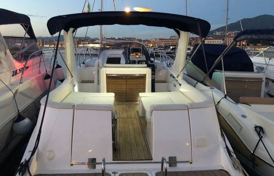 Motorboat MANO MARINE 27.50 450hp