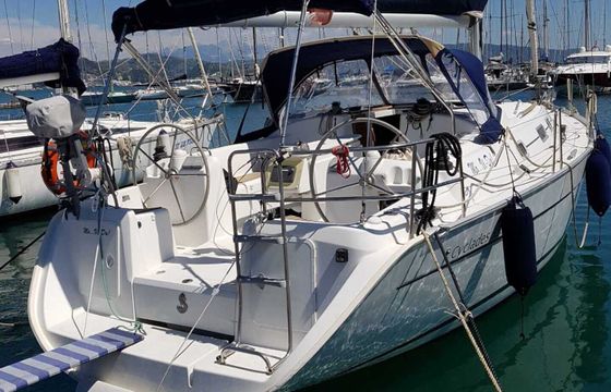 Sailboat Beneteau Cyclades 39.3 12m