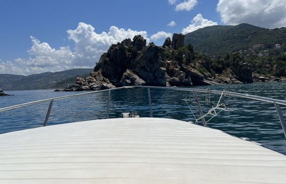Motorboat Rent boat Cefalu’ Bimax 10.30 300hp
