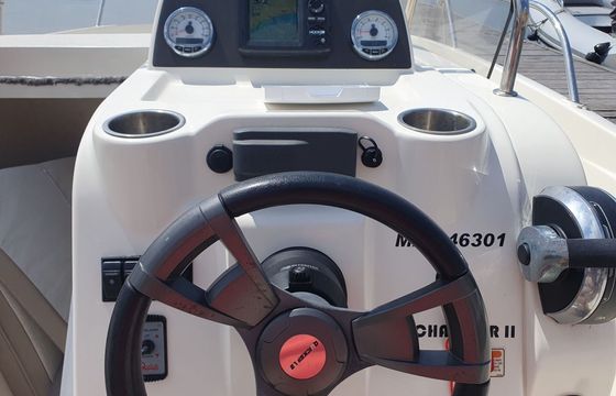 Motorboat Quicksilver 675 Open 150hp