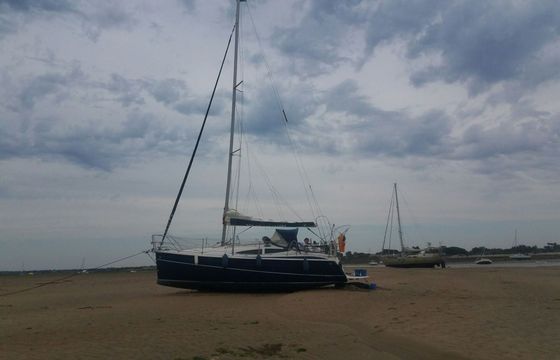 Sailboat TES 28 Magnam deriveur integral 8.7m
