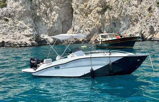 Motorboat Clear Aries 40hp