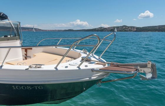 Motorboat CAPELLI Cap 20 115hp