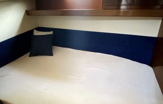Motorboat UNIESSE MARINE 42 FLY 900hp
