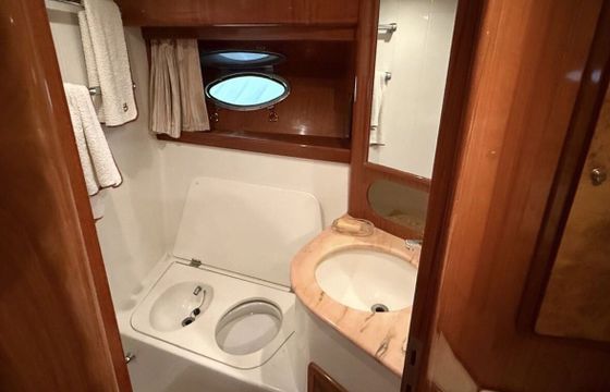 Motorboat UNIESSE MARINE 42 FLY 900hp