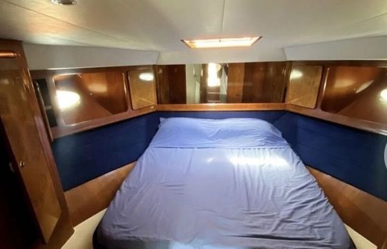 Motorboat UNIESSE MARINE 42 FLY 900hp