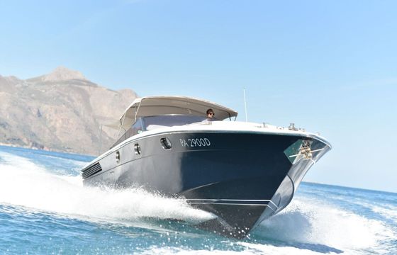 Motorboat Baia 40 900hp