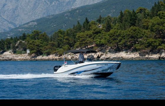 Motorboat Quicksilver 605 activ open 150hp