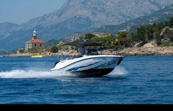 Motorboat Quicksilver 605 activ open 150hp