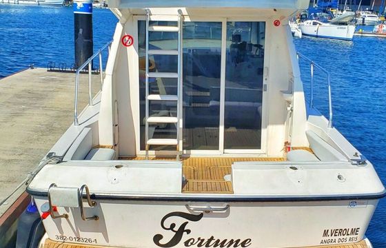Motorboat Intermarine Oceanic 36