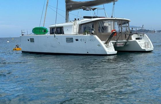 Catamaran catamaran LAGOON 450 F 13.96m