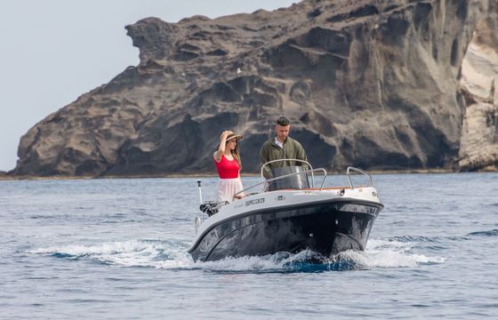 Motorboat Nireus Nireus Black – 490 Comfort 40hp