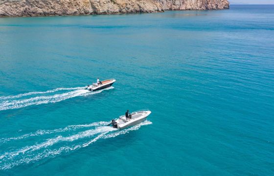 Motorboat Nireus Nireus Black – 490 Comfort 40hp