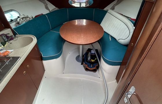 Motorboat Jeanneau Leader 805 320hp
