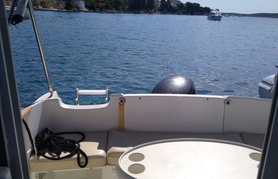 Motorboat Beneteau Antares 580 90hp