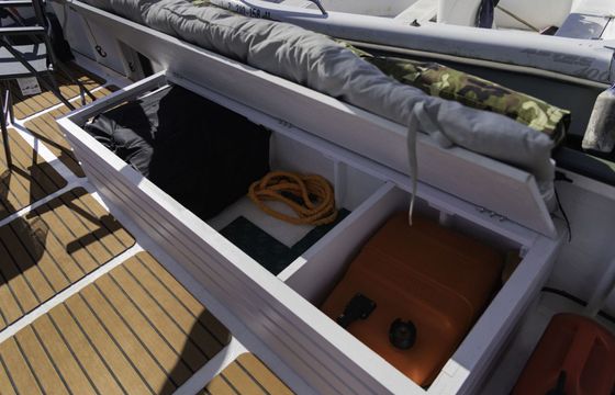 Motorboat Landing Cat Tambito 01 15hp