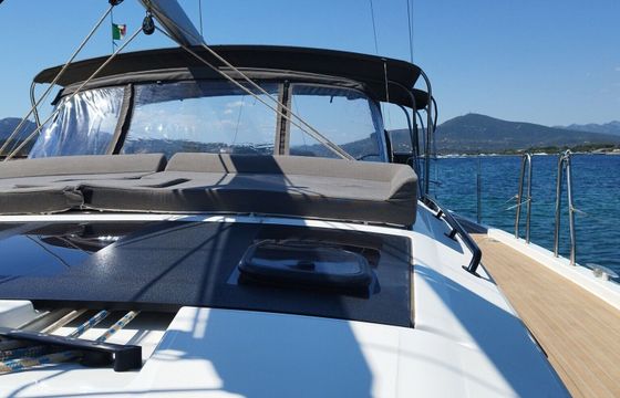 Sailboat Dufour 470 14.9m