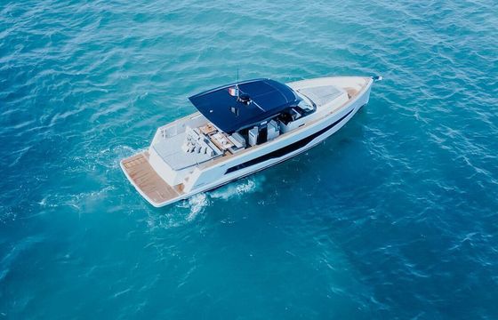 Motor yacht Fjord Blue Palm 53ft