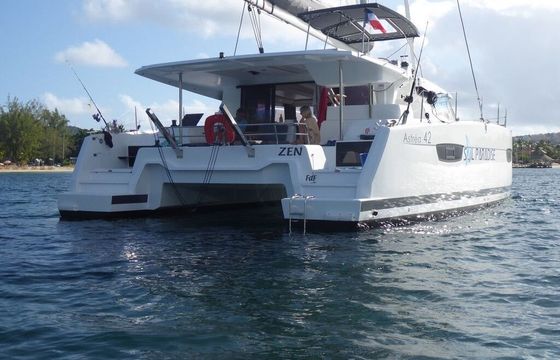 Catamaran Fountaine Pajot ASTREA 42 12.6m