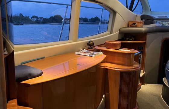 Motorboat Azimut AZ 46 fly 880hp
