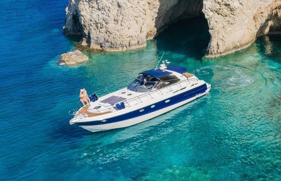 Motorboat Cranchi Mediterranéé 47 hospedage y passeo 2,3,4 y 8h 1500hp
