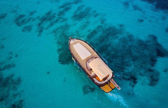 Motorboat patrone moreno open 42 750hp