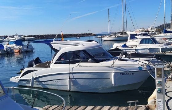 Motorboat Benetau antares 7 ob 150hp