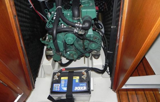 Sailboat Beneteau Oceanis 311 9.85m