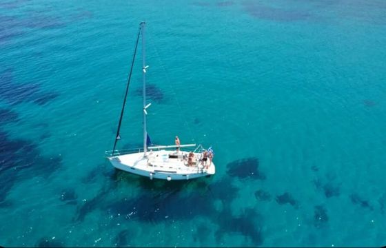 Sailboat Beneteau Oceanis 37 10.58m