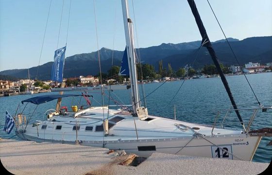 Sailboat Beneteau Oceanis 37 10.58m